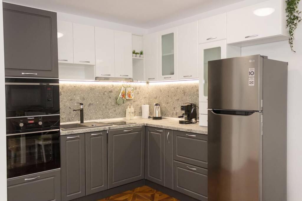 Perfect Summer Vacation Rental - One-Bedroom Flat By Flat Mаnager Topola Zewnętrze zdjęcie